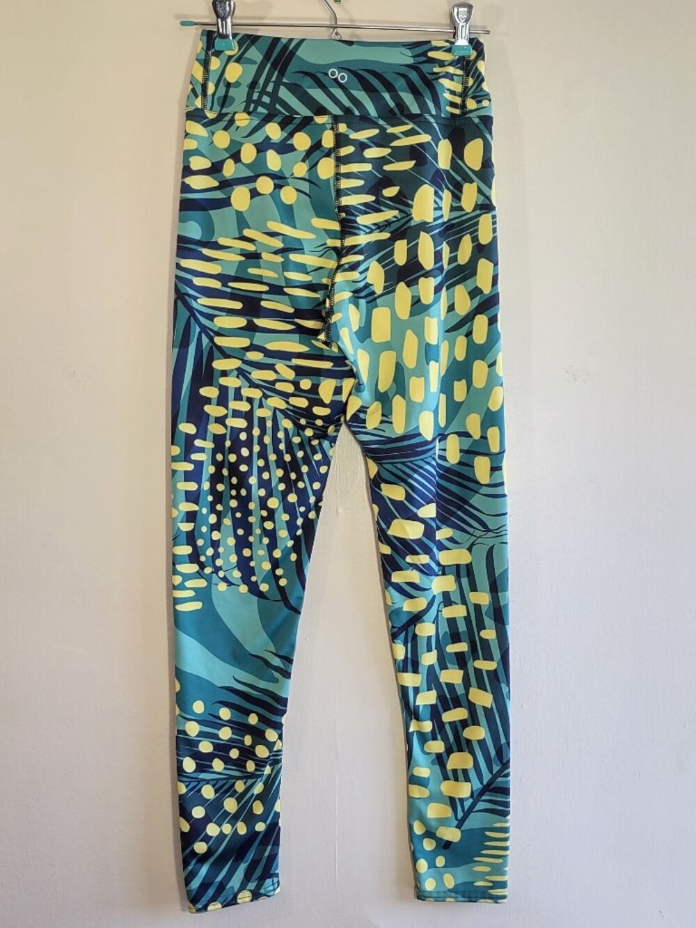 Loony Legs 'Wild Tribe' Leggings Size Medium Abstract Animal Print Green Yellow - Picture 4 of 11